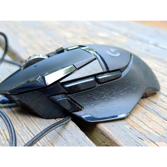 Logitech G502 HERO Gaming Mouse - Precision & Performance for Every Gamer - Picture 4 of 10
